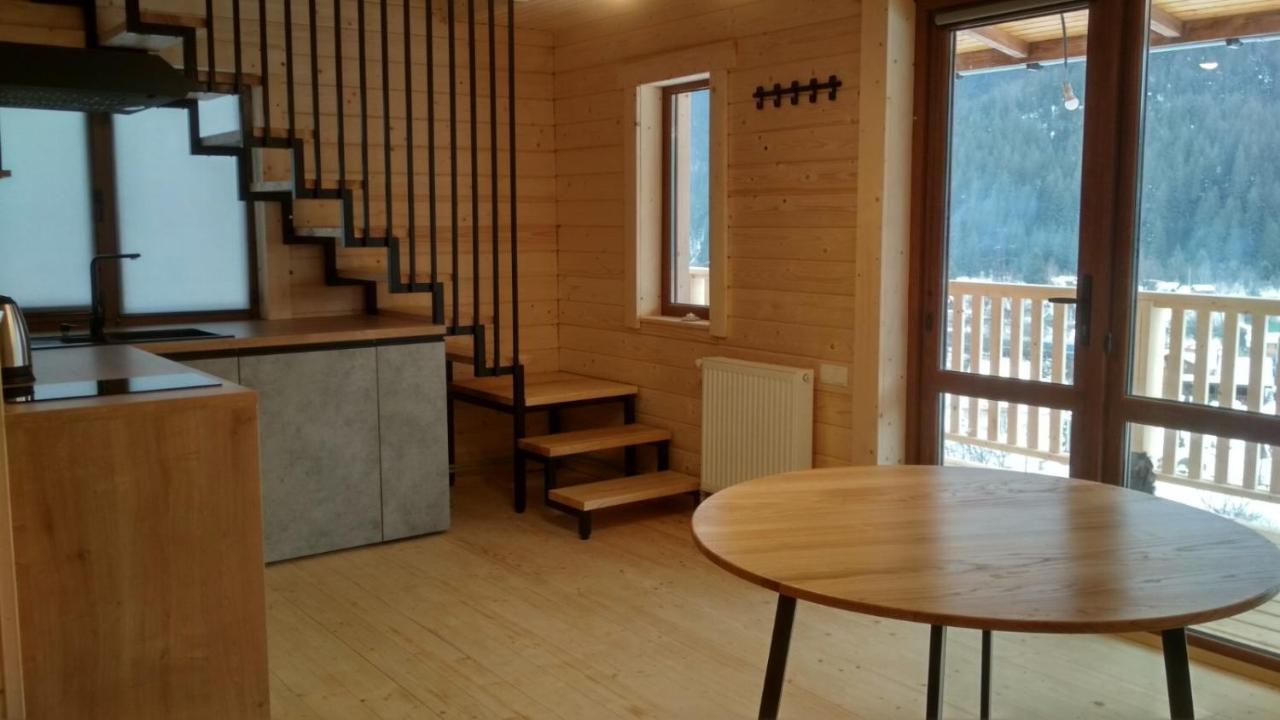 Бриндуш Villa Tatariv Eksteriør billede