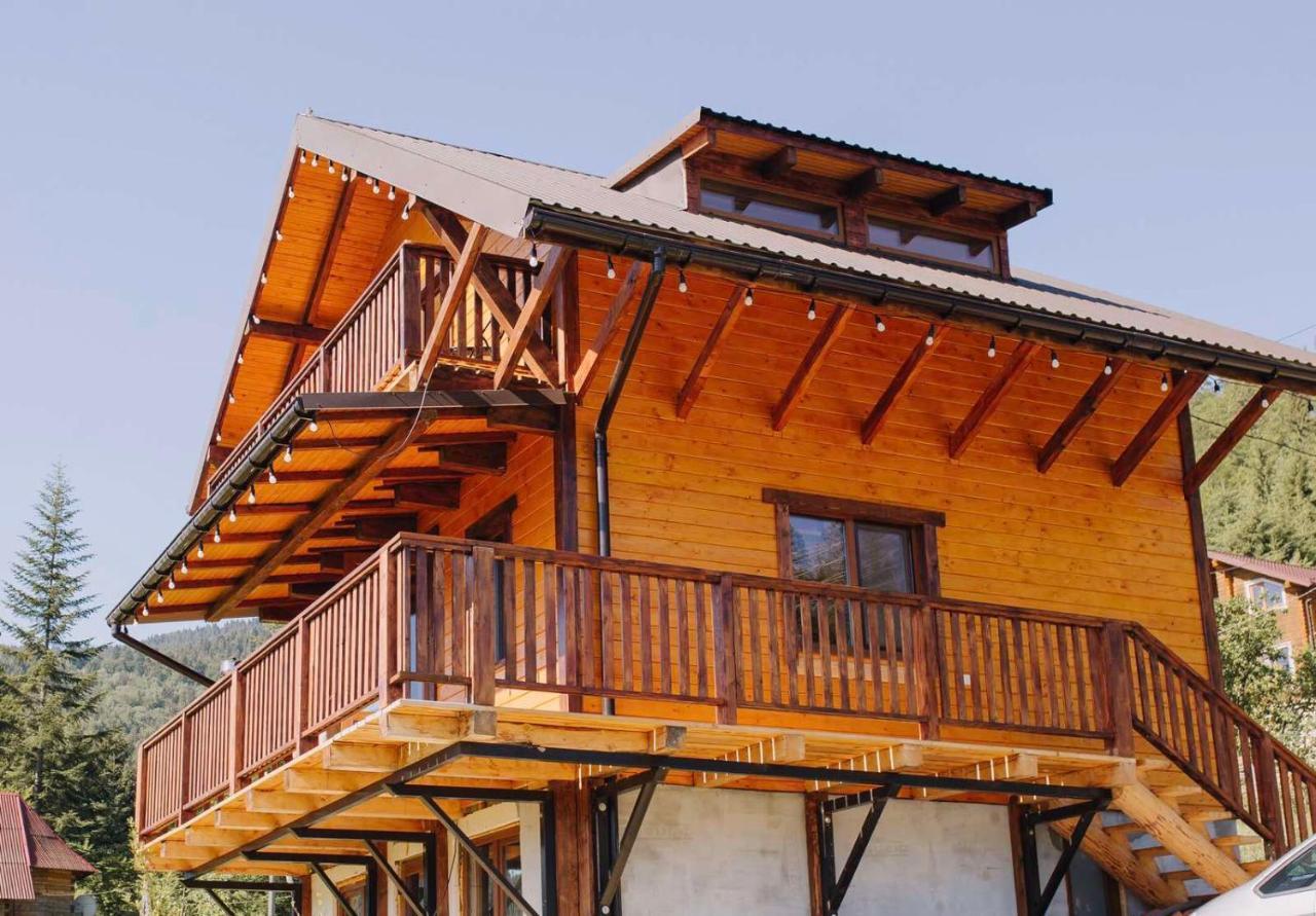 Бриндуш Villa Tatariv Eksteriør billede