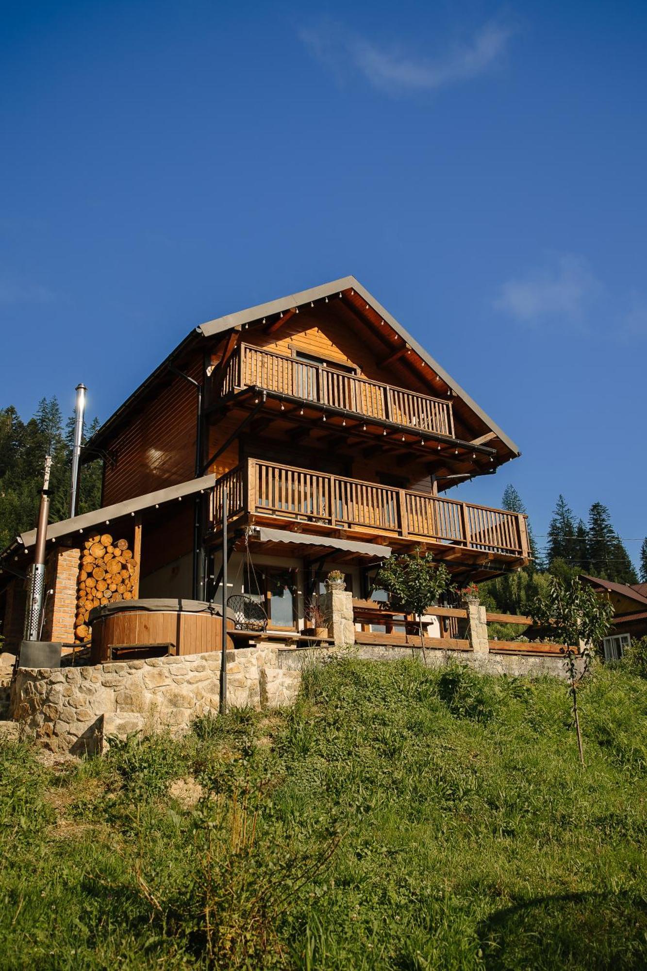 Бриндуш Villa Tatariv Eksteriør billede